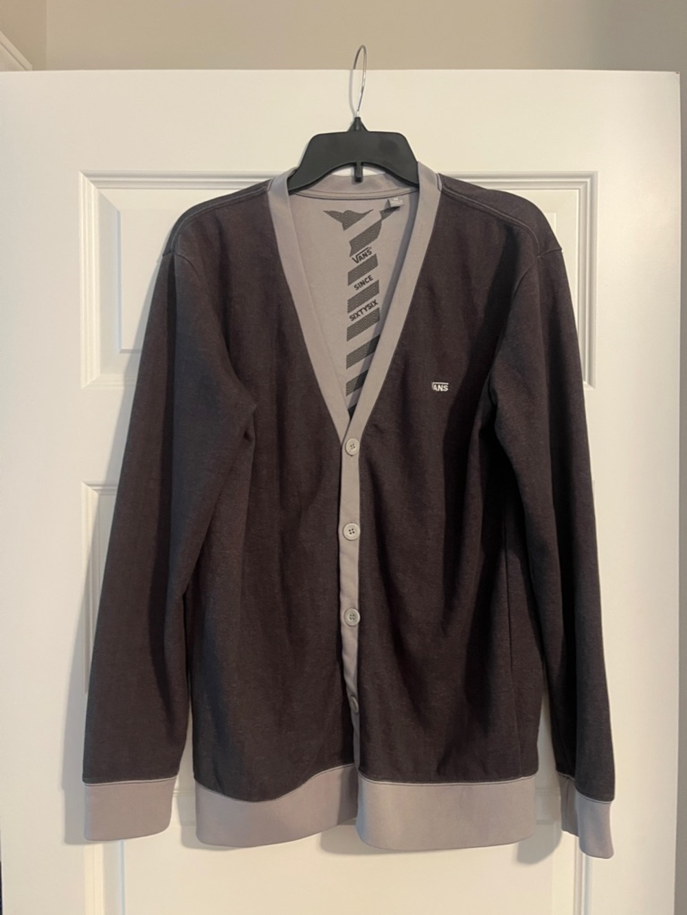 Vans Mens lightweight Cardigan Sweater Grey Colorblock V-Neck Button Front M